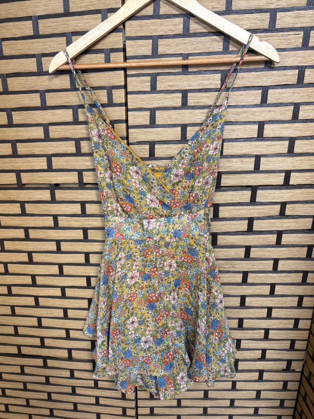 Allison & Kelly gold floral romper size medium
